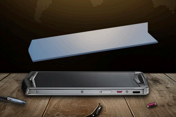 VERTU Sapphire Screen:The Flash of a Distant Memory