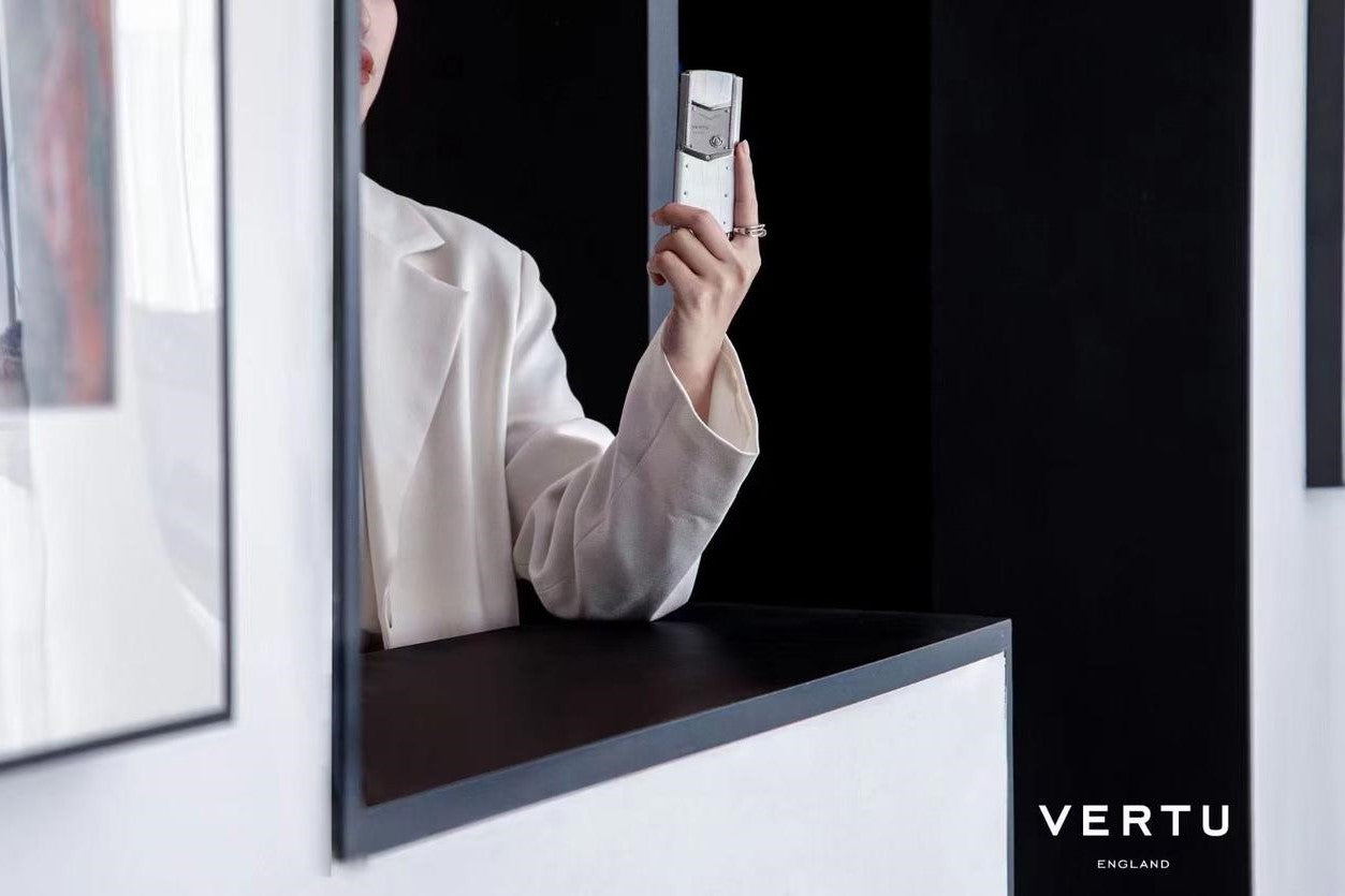 Life's Guardian Angels: VERTU Personal Assistants Shine in a Humanitarian Mission