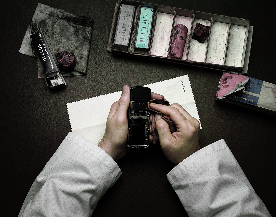 Why VERTU is so expensive? The answer lies in every detail