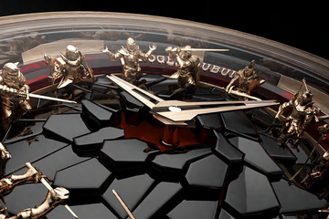 Chivalrous Elegance: VERTU's Round Table Connection Unveiled