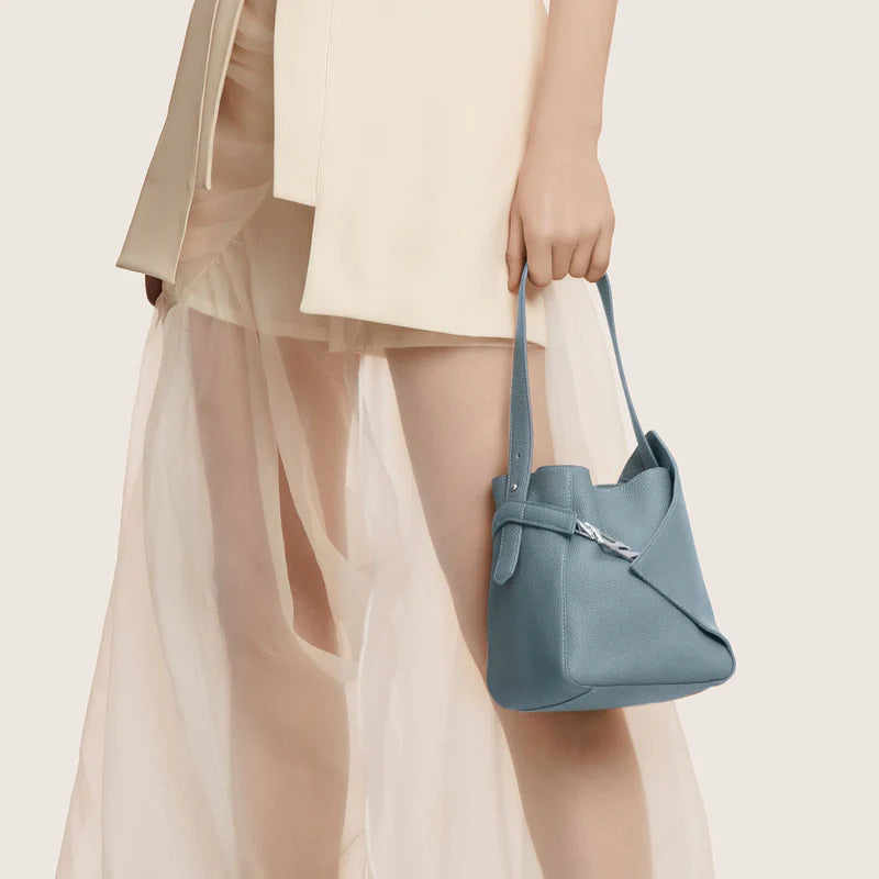 Folded V Catena Bucket Bag For Women